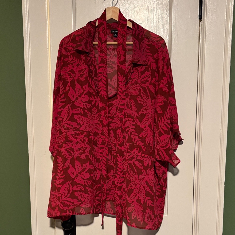 Torrid Red Leaf Print Blouse